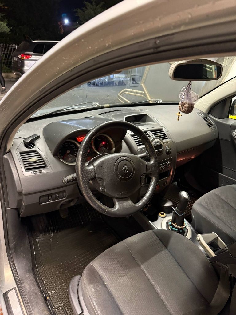 Vând Renault Megane 2