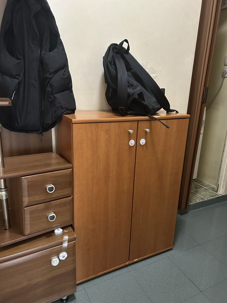 Закачалка Портманто и Шкаф