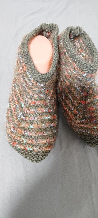 Терлици 5 лв.Гети 7 лв . Ръчно изплетени.