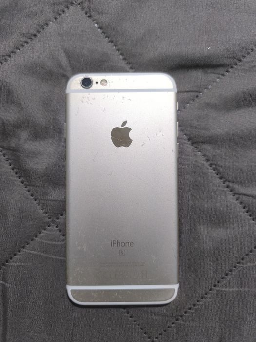 Vând iPhone 6s..