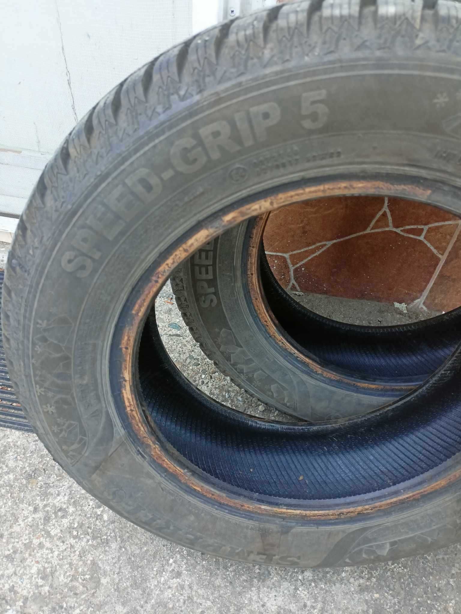 Зимни гуми SEMPERIT Speed-Grip 5 165/70 R14 81T - почти нови-DoT 2022