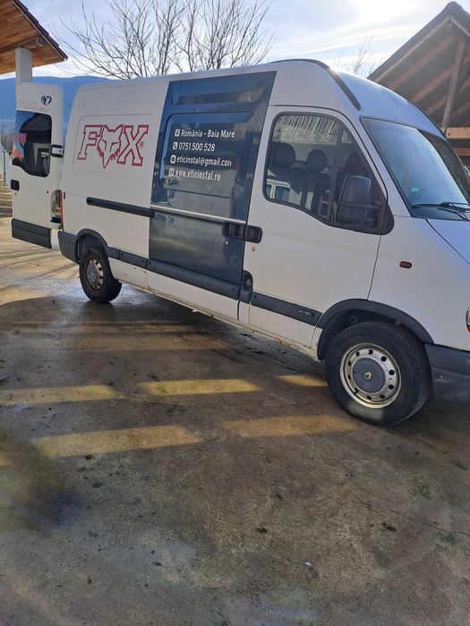 Vînd duba renault sprinter  perfecta de fuctionare cu acte in regula