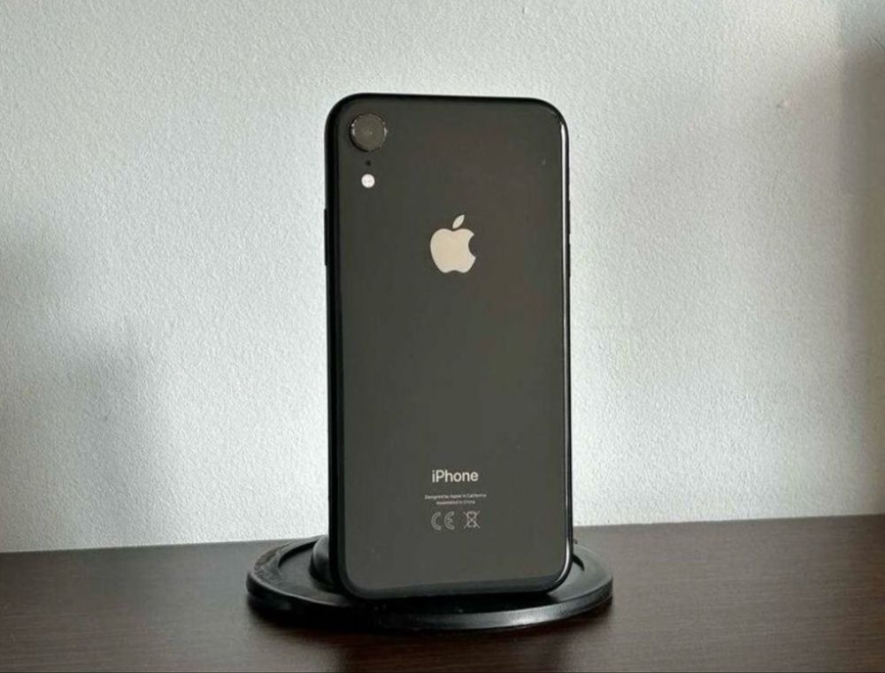 Iphone XR; Black; 64 GB