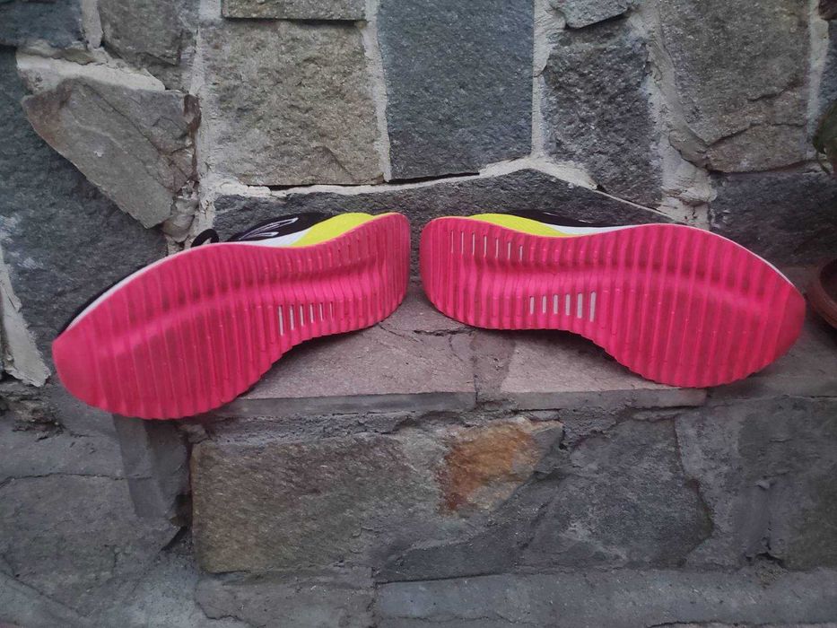 New Balance маратонки – почти нови!