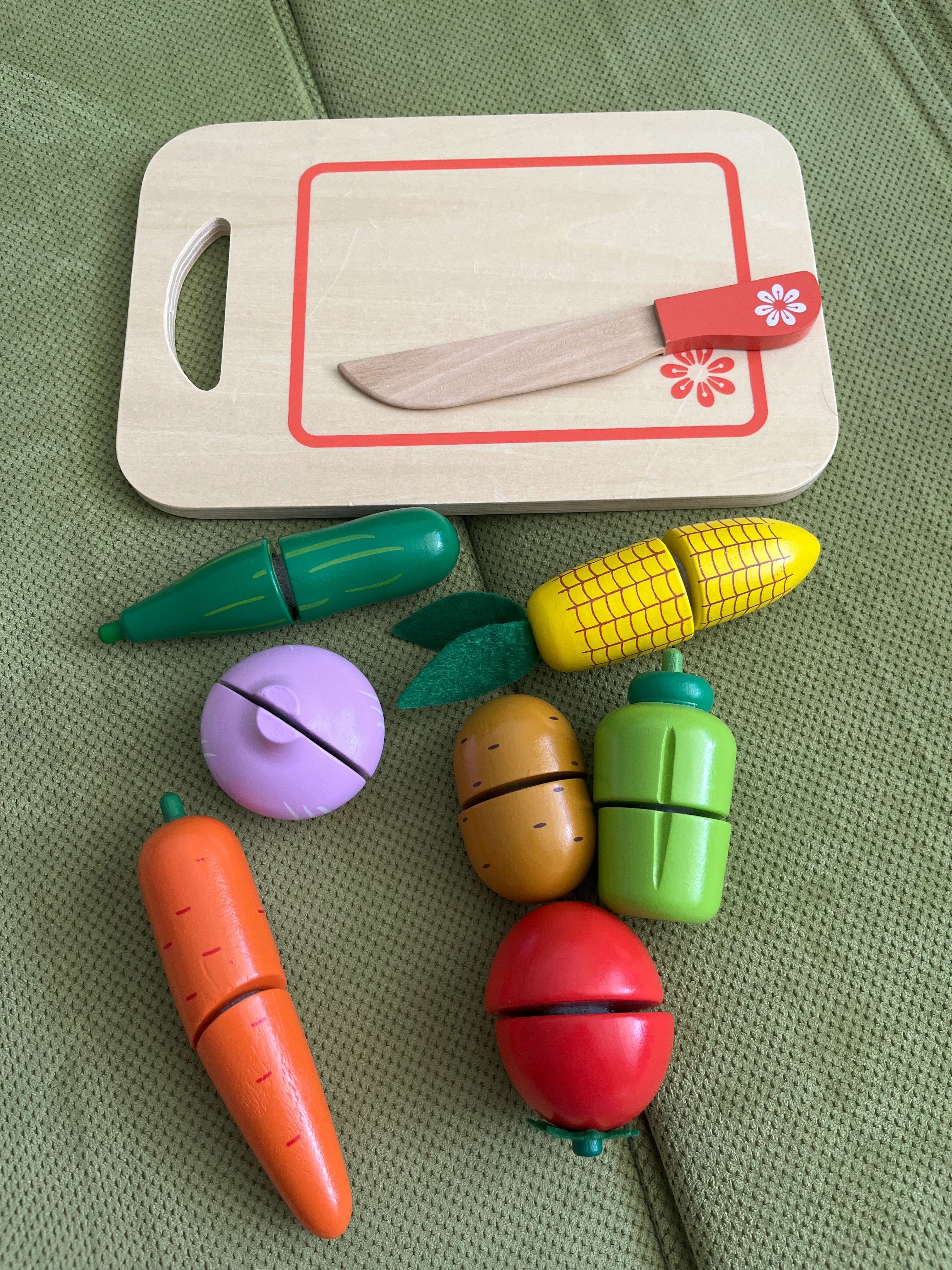 Дървени играчки зеленчуци за рязане