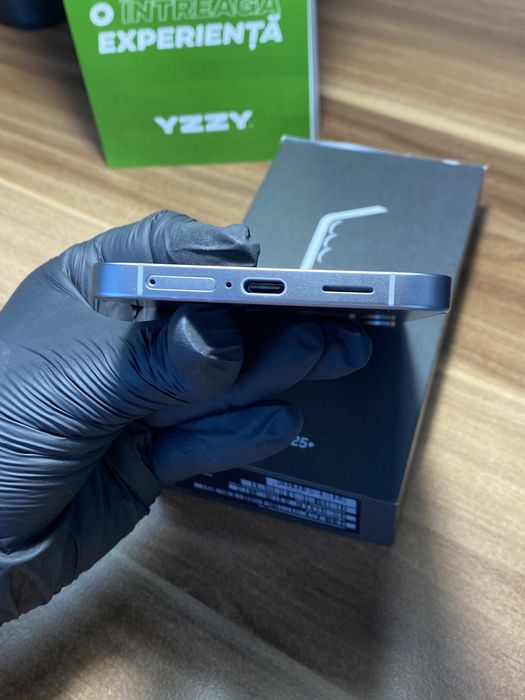 Samsung Galaxy S25 Plus Duos / Garanție 24 luni /512 Gb /Nou Desigilat