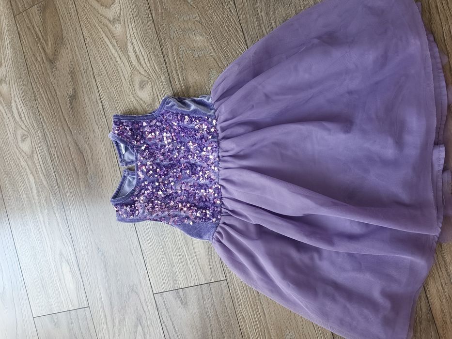 Lot rochițe mărimea 104-110