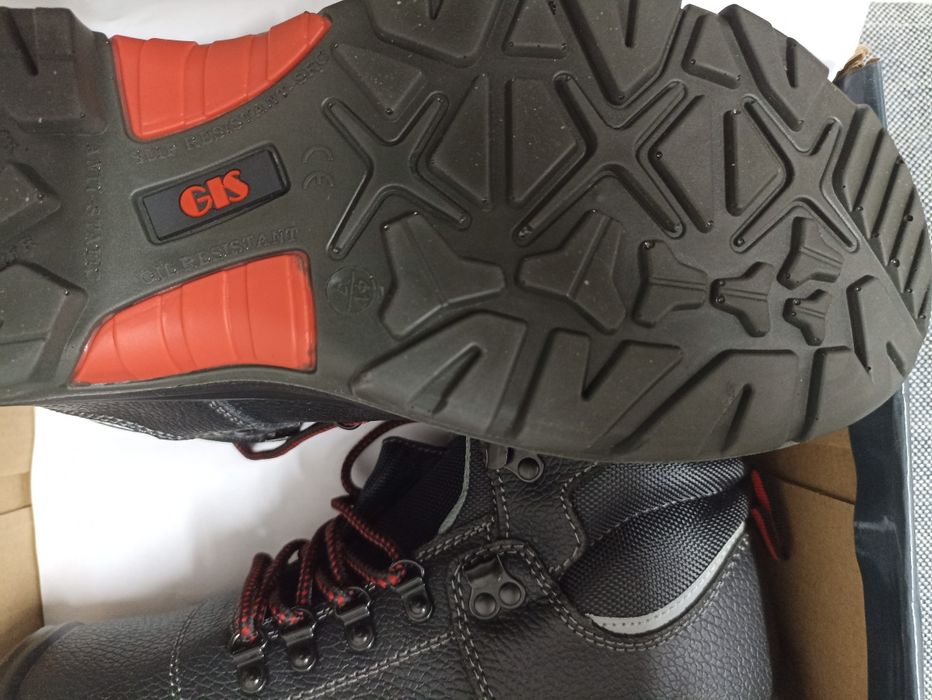 Спец ботинка осенний и весенний