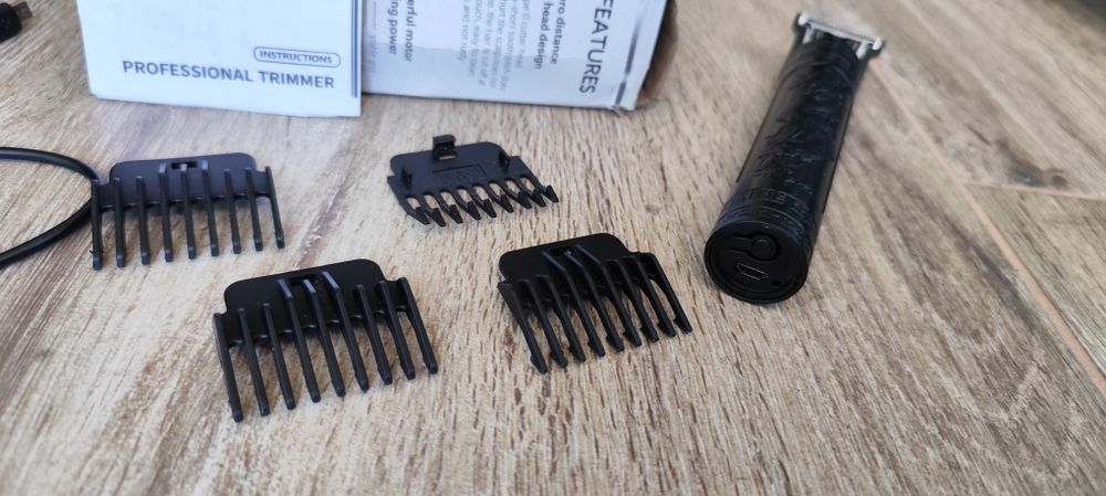 Mașina de tuns păr, barba, corporala, baterie lithium incarcare rapida