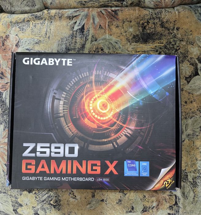 Gigabyte Z590 GamingX + Intel i5-11600kf + Rami Adata Xpg 32gb 3600mhz