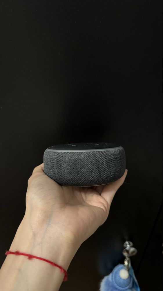 Продам колонку Echo dot