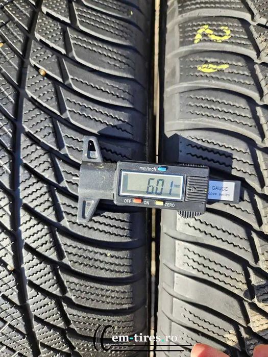 SET 2 Anvelope Iarna 235/50 R19 BRIDGESTONE Blizzak LM001 99H