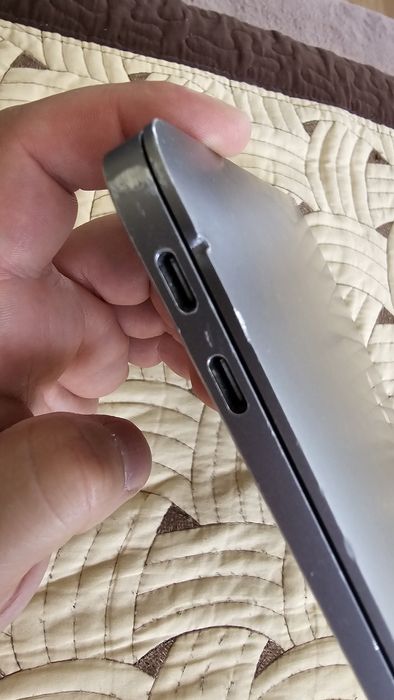 Macbook Air 13 M1 2020 A2337 codat