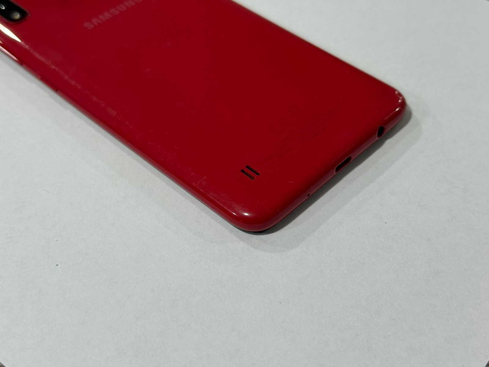 Продавам Samsung A10