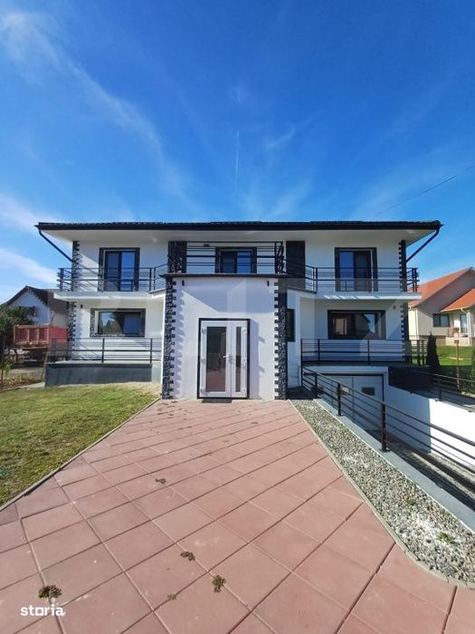 Casa individuala 262 mp, teren 1337 mp, in Mihai Viteazu