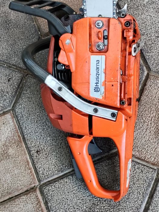 Drujba Husqvarna 135 in  stare excelenta