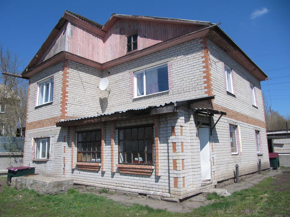 Дом кирпичн 5-комн, 3х-этажн на Аблакетке