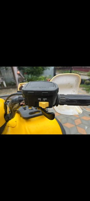 Vând polaris 4x4