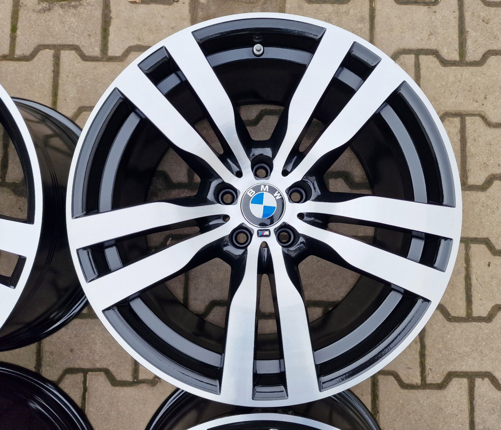 Jante BMW 300 M pe 20  Diamond Cut X5 F15 E70 X6 F16 E71 roti NOI