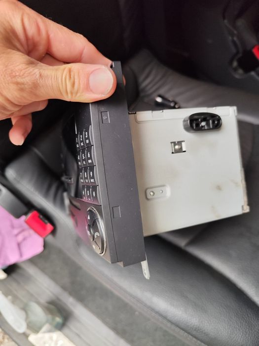 Оригинално радио Mercedes W639