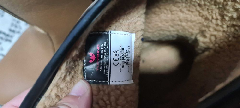 Cizme bocanci Tuffking din U.K mărimea 47 de piele îmblănite maro