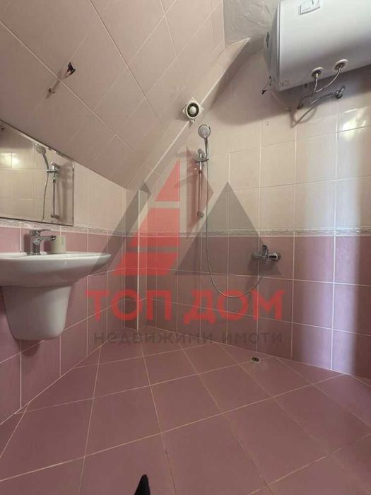 Дава се под наем Двустаен апартамент в Варна, Цветен квартал - 70 кв.м за 561 € - Снимка #9