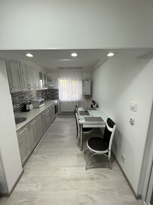 Apartament de inchiriat