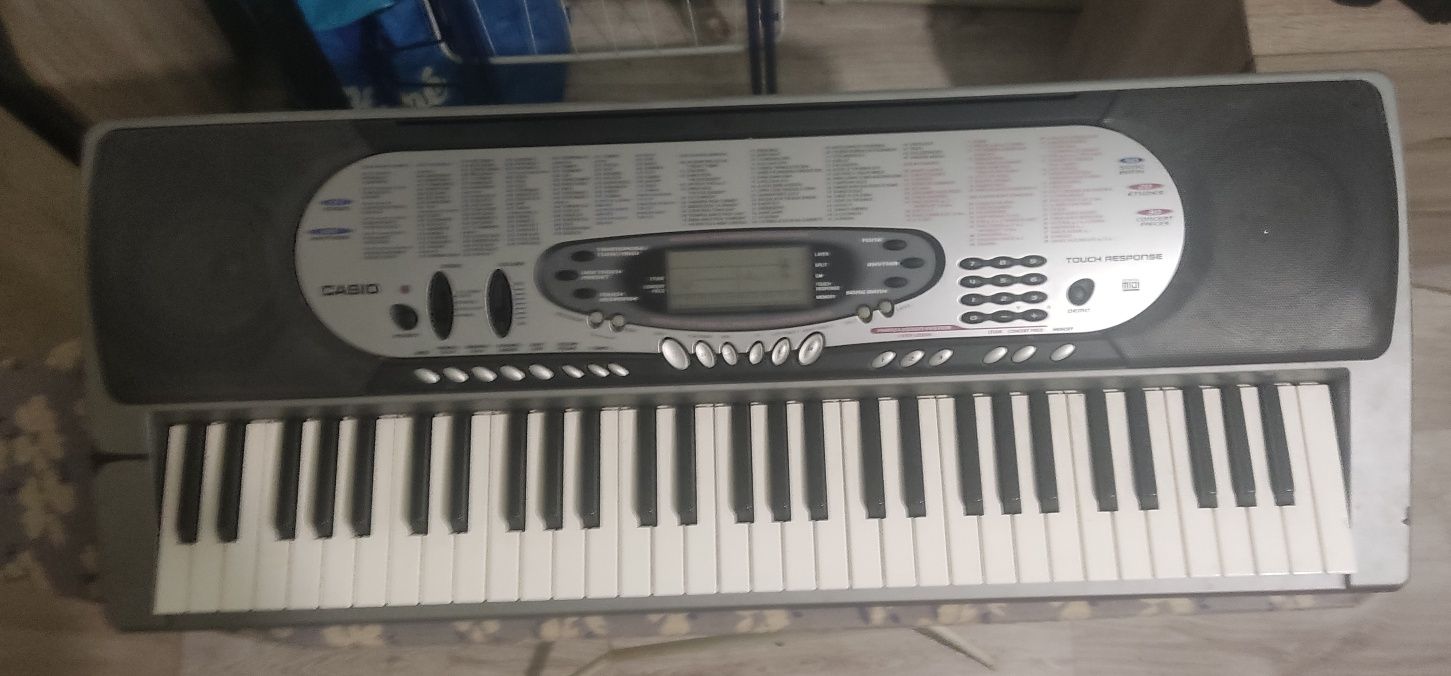 Синтезатор Casio