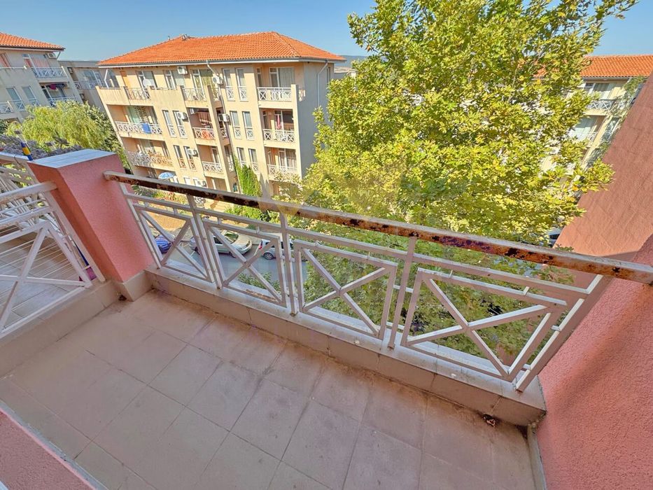 1-стаен в Бургас, област-к.к.Слънчев бряг площ 22 цена 28500