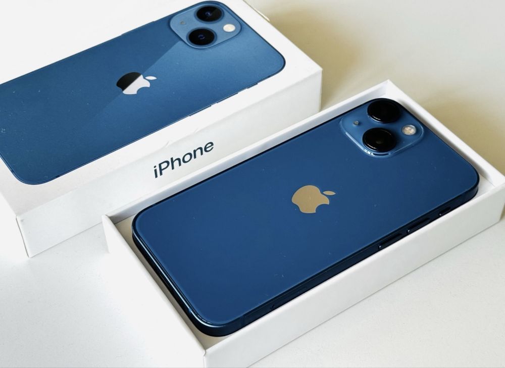 iphone 13 mini почти чисто нов