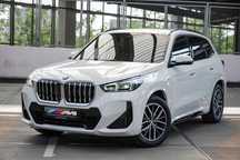 BMW X1 Pachet "M",New model, Faruri Laser,Piele integral,80.0000km