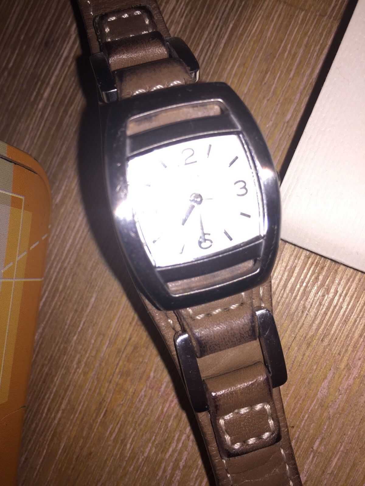 Часовник FOSSIL - 50.00 лева
