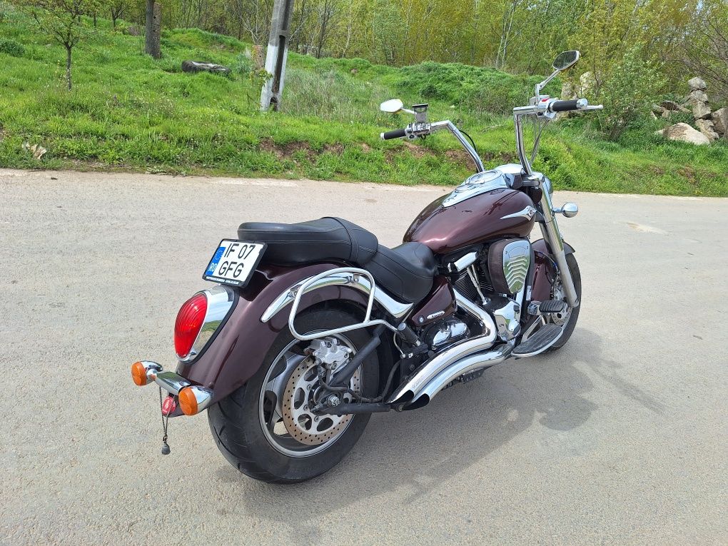 Vând Kawasaki Vn 2000