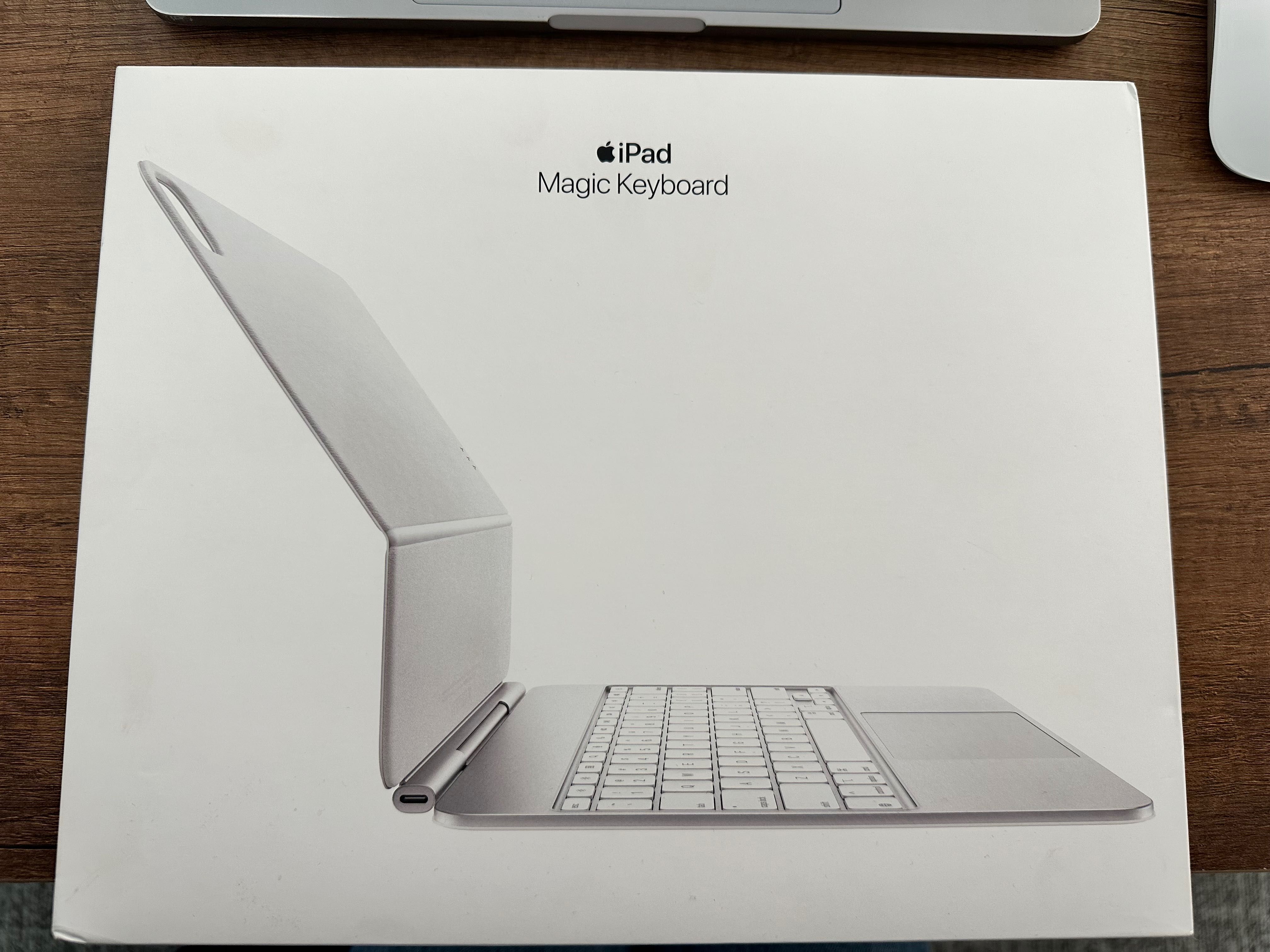 iPad Magic Keyboard -  iPad Pro 13”