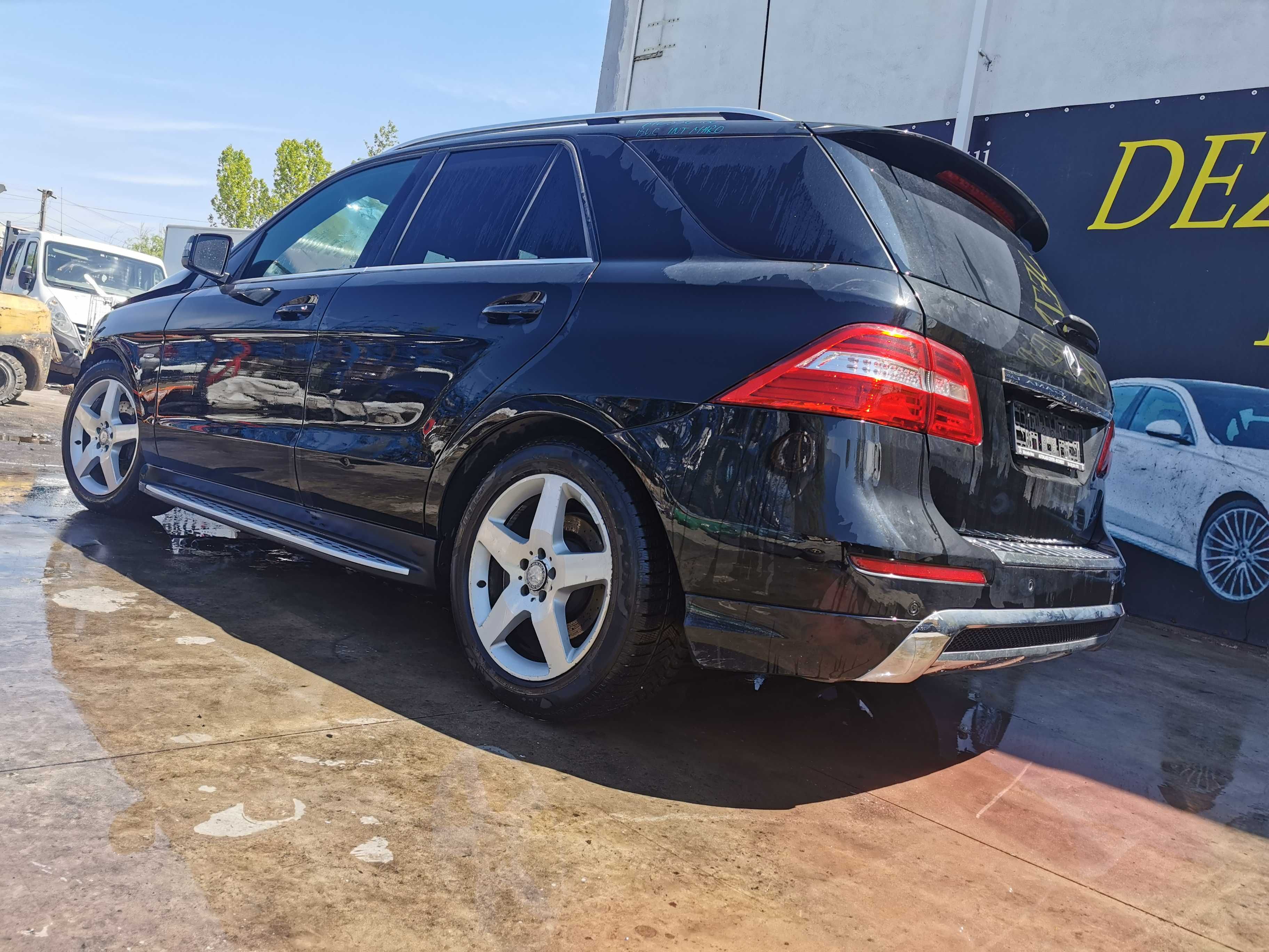 Dezmembrez Mercedes ML350 W166/Motor/Cutie/Stop/Haion/Interior/Oglinda