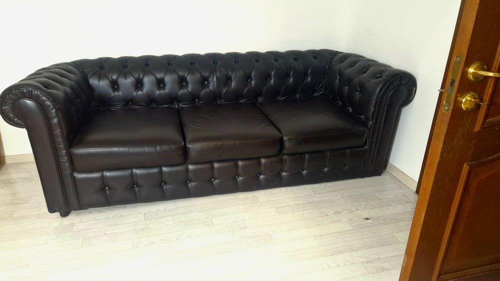 Кожаный диван Честерфилд