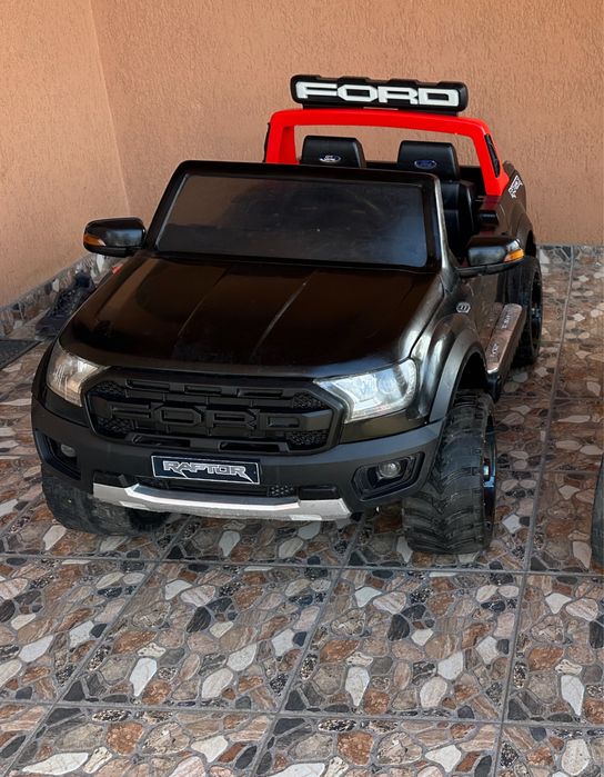 Masinuta electroca ford
