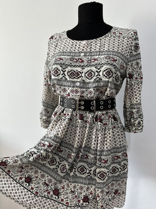 Rochie cu model traditional
