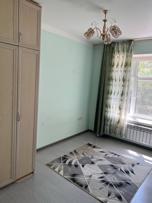 Чиланзар 15. Квартол 3/2/5 2*6 балкон кирпичный дом