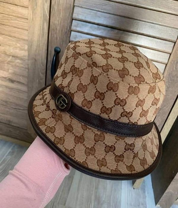 Palarie unisex, mărime universala, logo metalic, saculet, etichetă