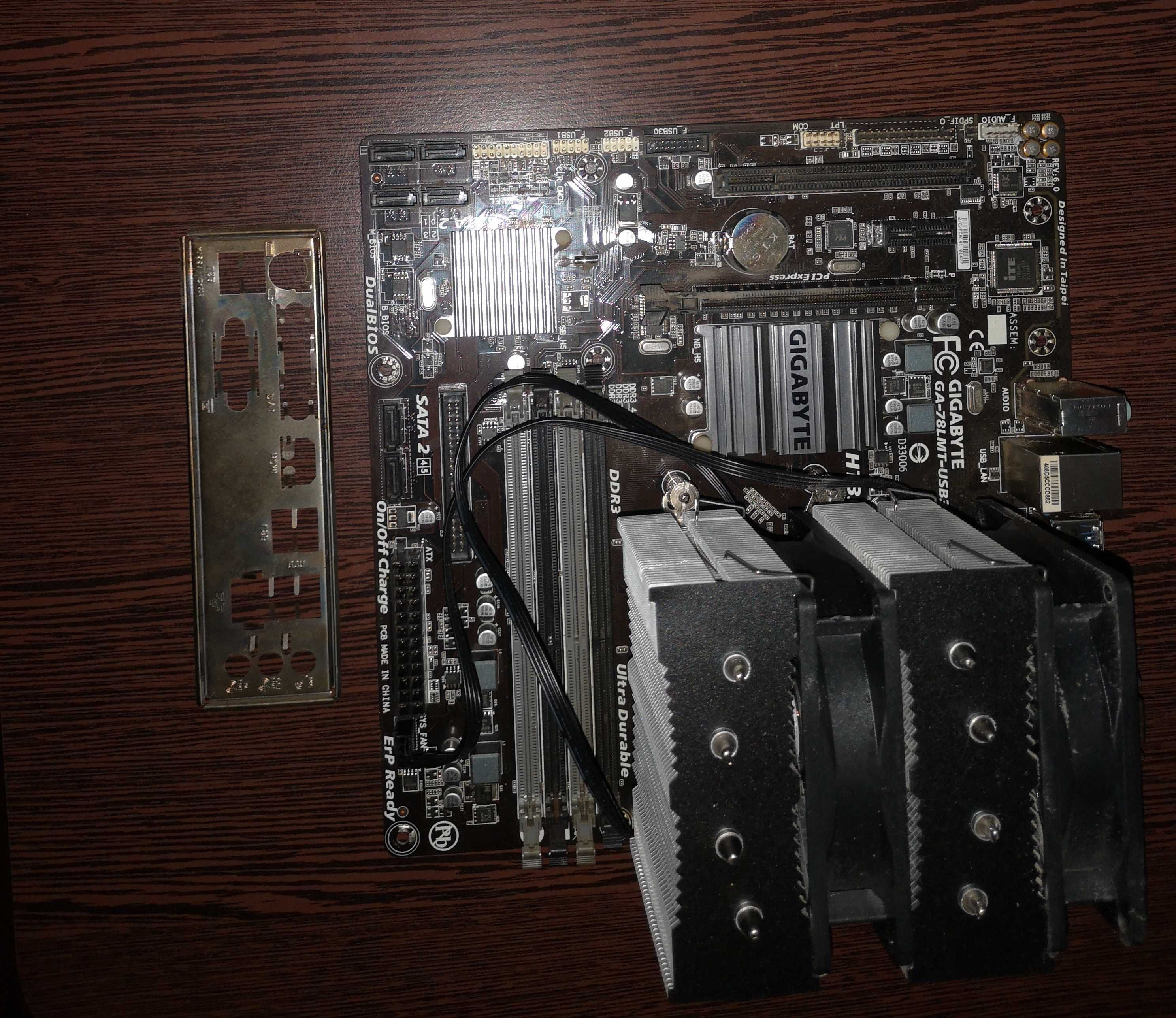 Vand procesor AMD FX 8350 + placa de baza