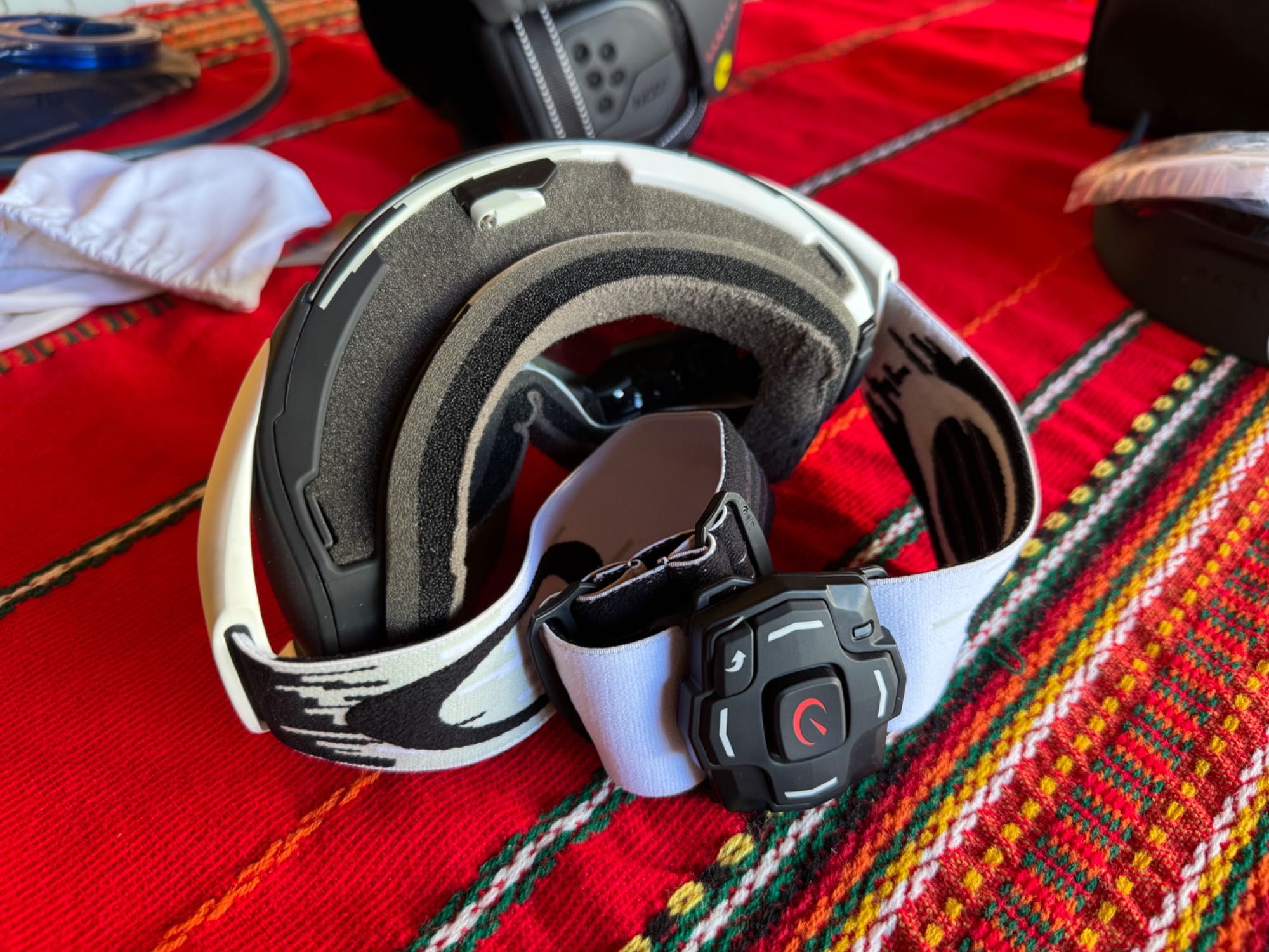 Oakley Airwave 1.5 Smart Goggles, Умна Маска за ски/сноуборд