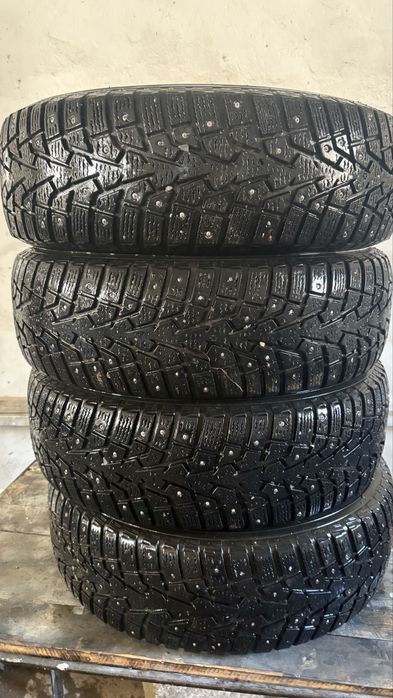 205/65/16 покрышка одевали 1сезон