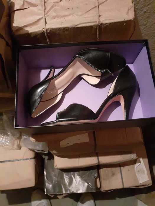 Нови дамски обувки