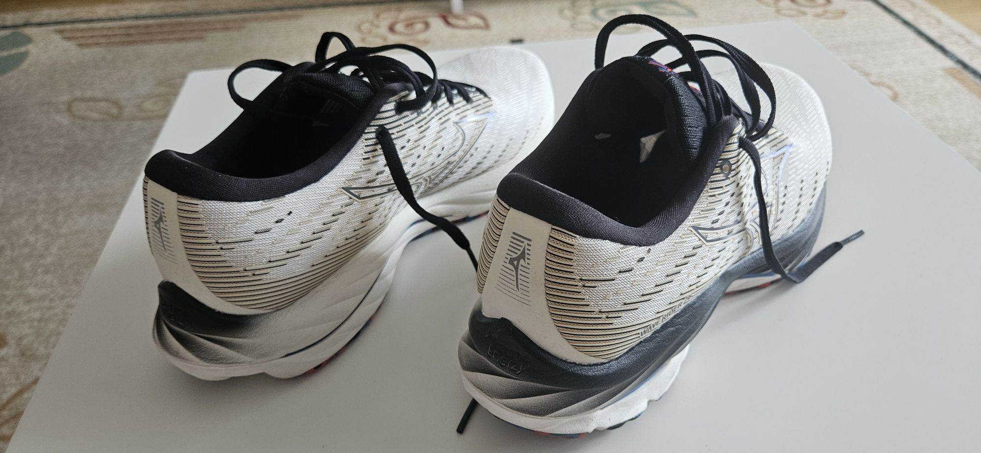 Mizuno Wave Rider 26 - marimea 41