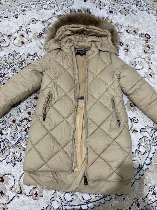 Продаю куртку Прада,очень хорошое состояние