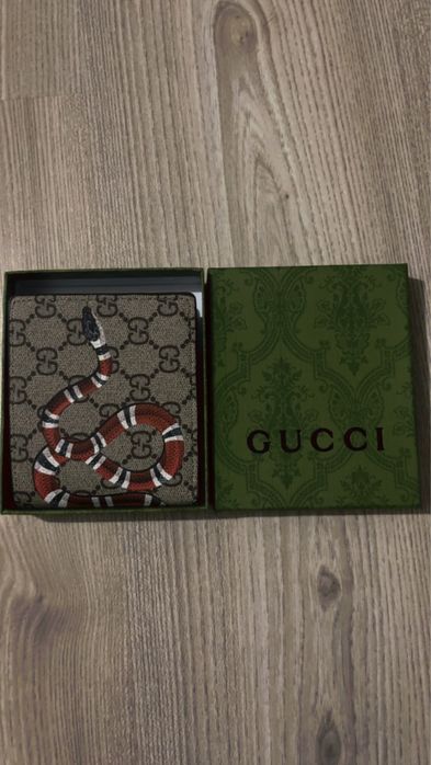 GUCCI portofel wallet cu snake logo