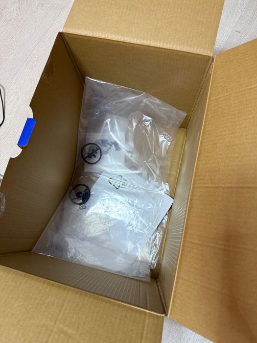 Volan Logitech G923 Trueforce pentru PS5, PS4 and Pc