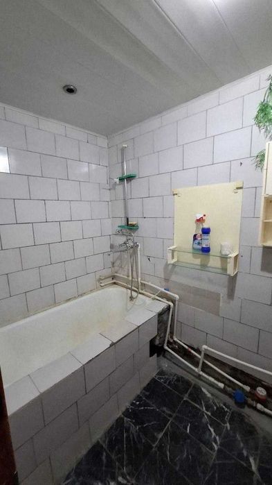 2 хоналик квартира 2 этаж  6 микр, алпомиш