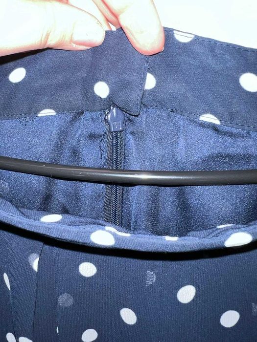 Fusta H&M dama albastra cu buline albe fermoar la spate marimea 36 S